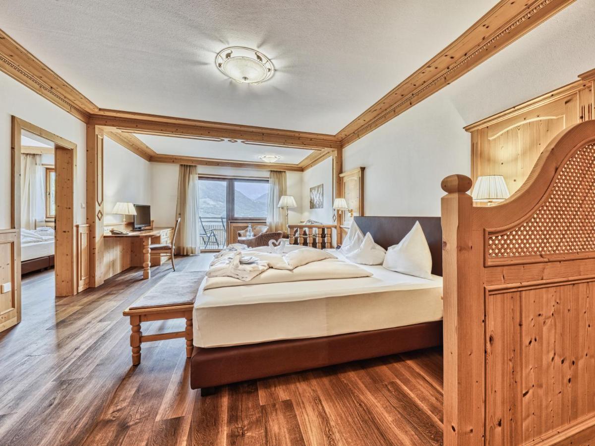 Hotel Traubenheim Тироло Экстерьер фото